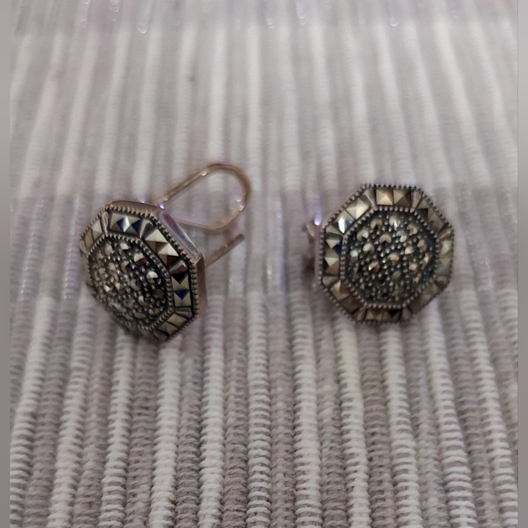 Silver with marcasite earrings - Picture 2 of 4